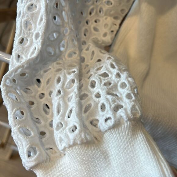 Anthropologie • White eyelet sleeve sweater - Picture 4 of 4